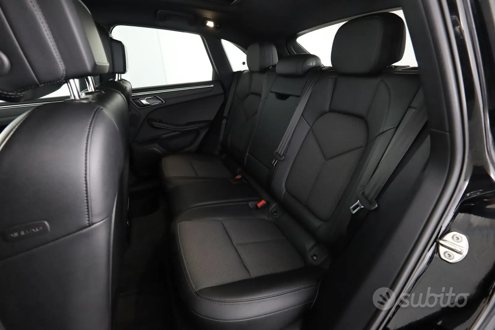Porsche Macan 2023 photo 3