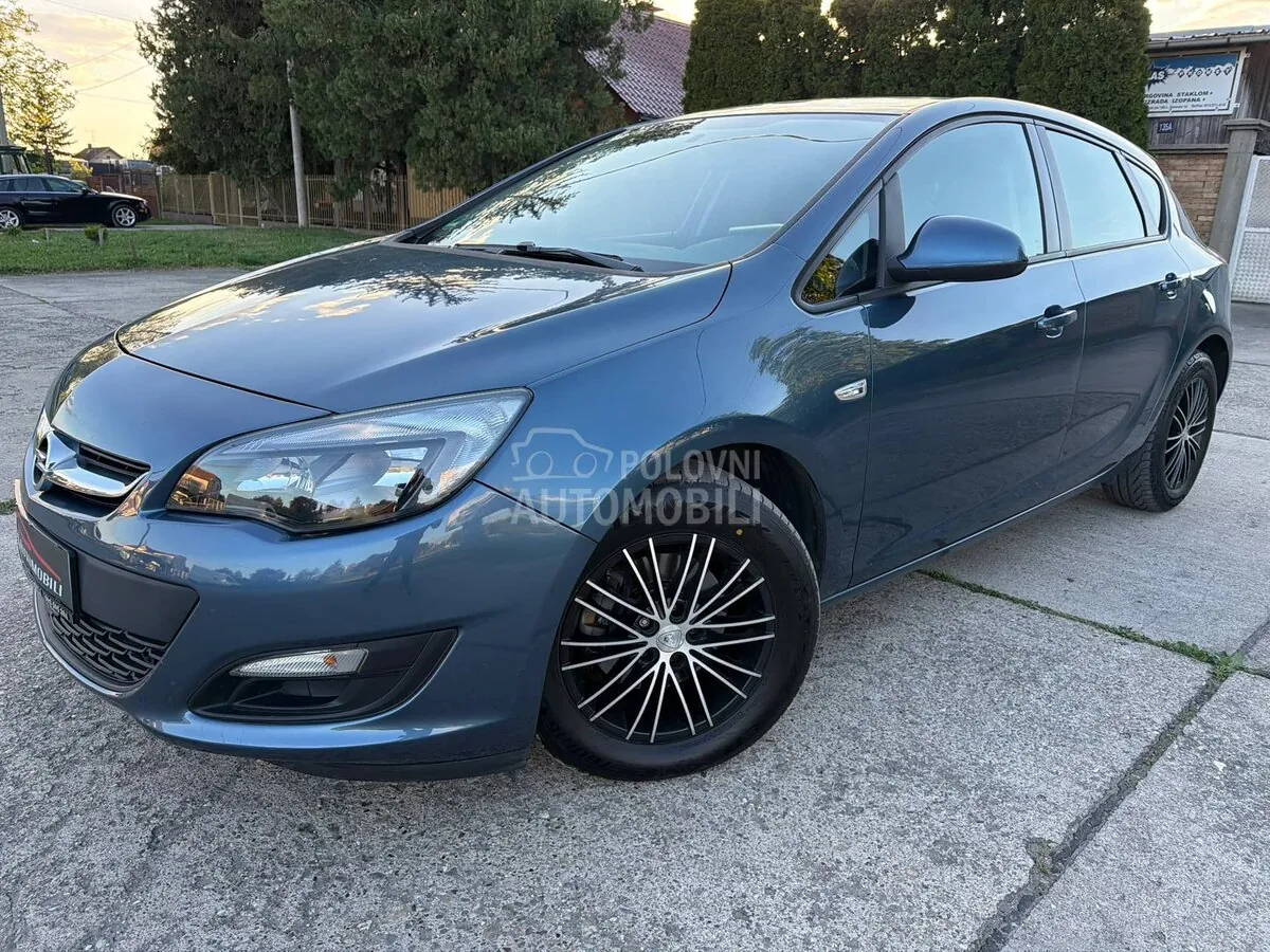Opel Astra J