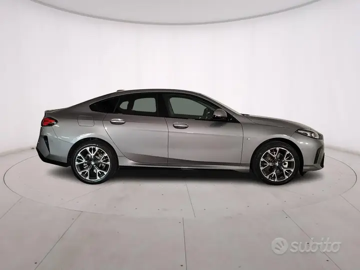 BMW 2 Series 2026 photo 4