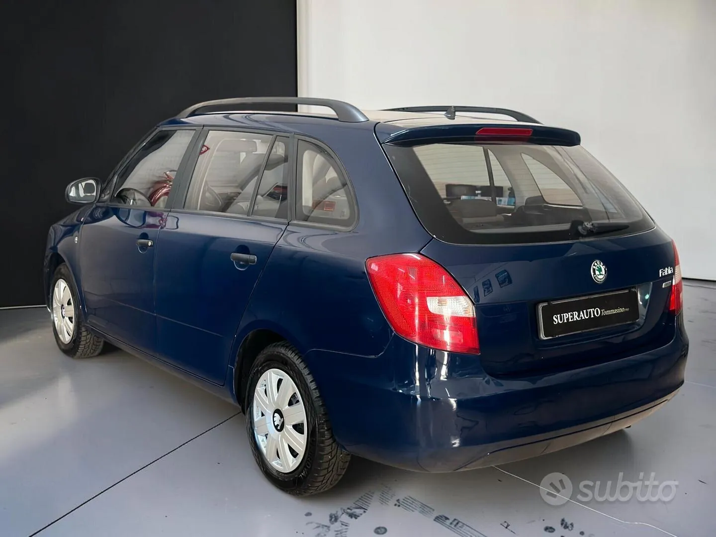 Skoda Fabia 2012 photo 3