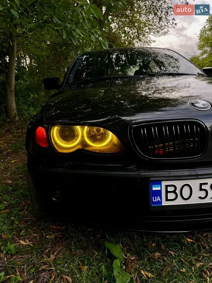 BMW 3 Series 2004 photo 2