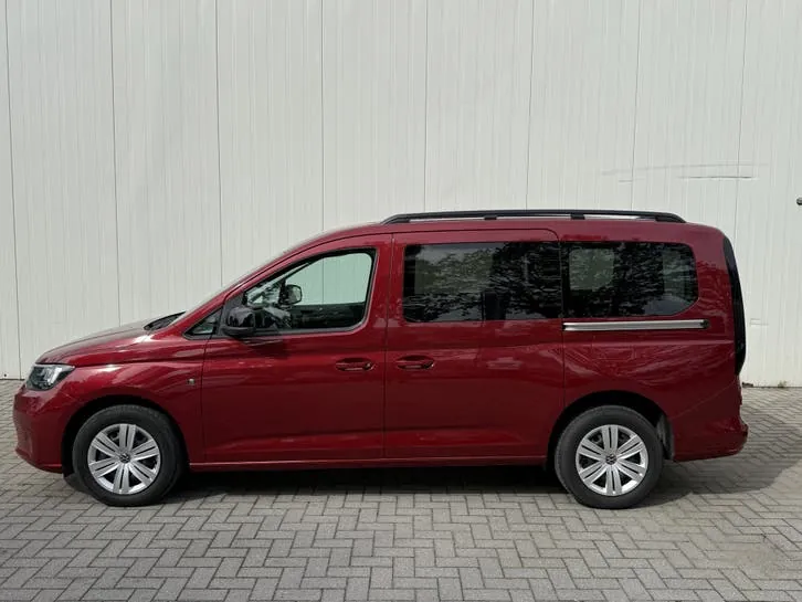 Volkswagen Caddy Maxi 2022 photo 2