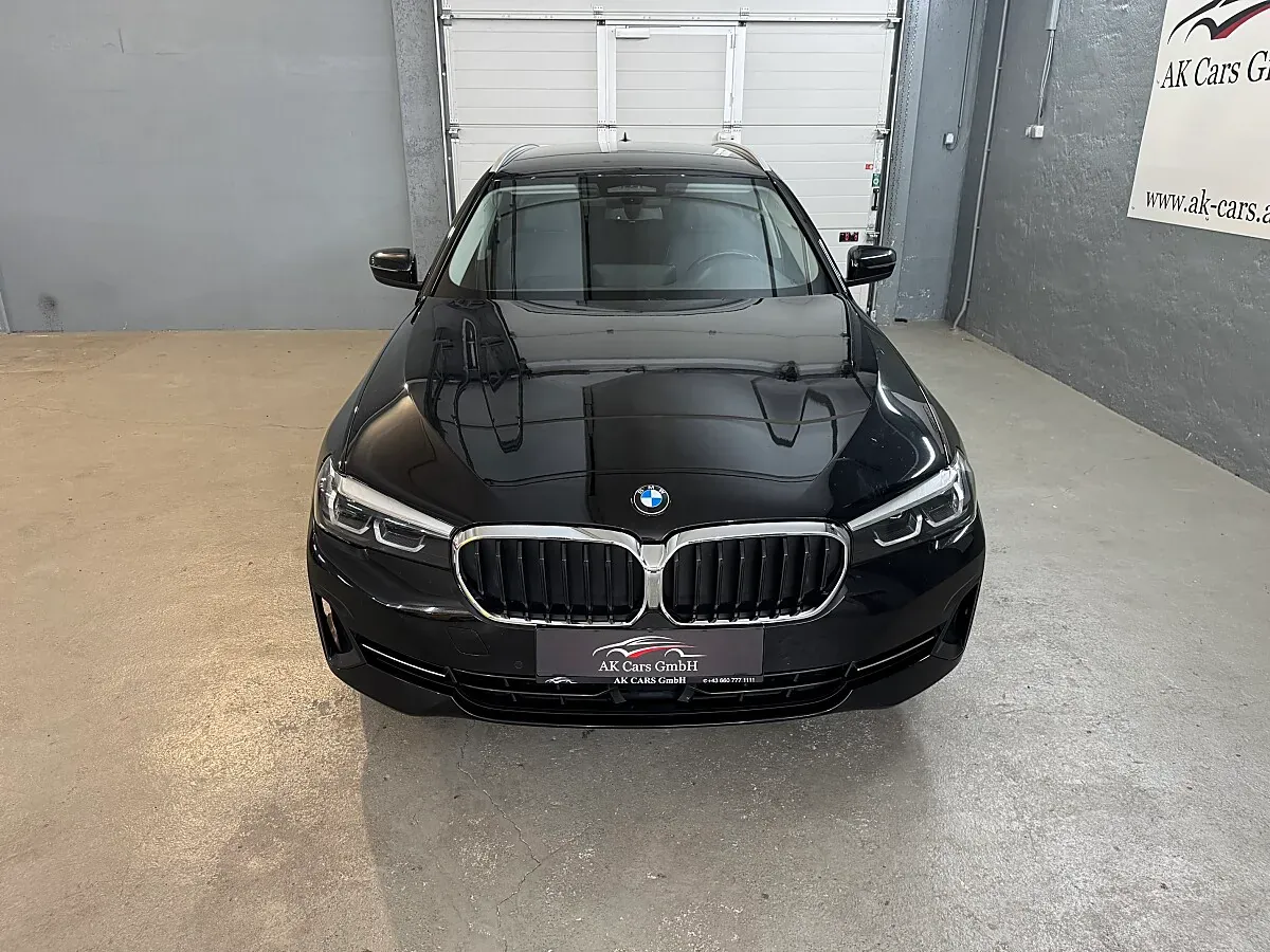 BMW 5 Series 2022 photo 3