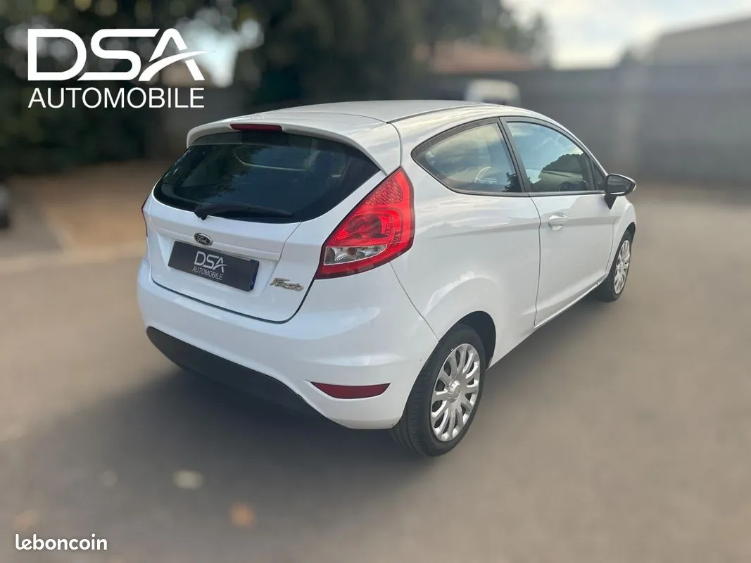 Ford Fiesta 2012 photo 5