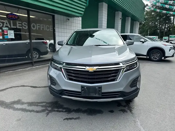 Chevrolet Equinox 2023 photo 2