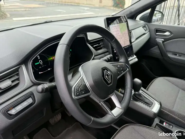 Renault Captur 2024 photo 3