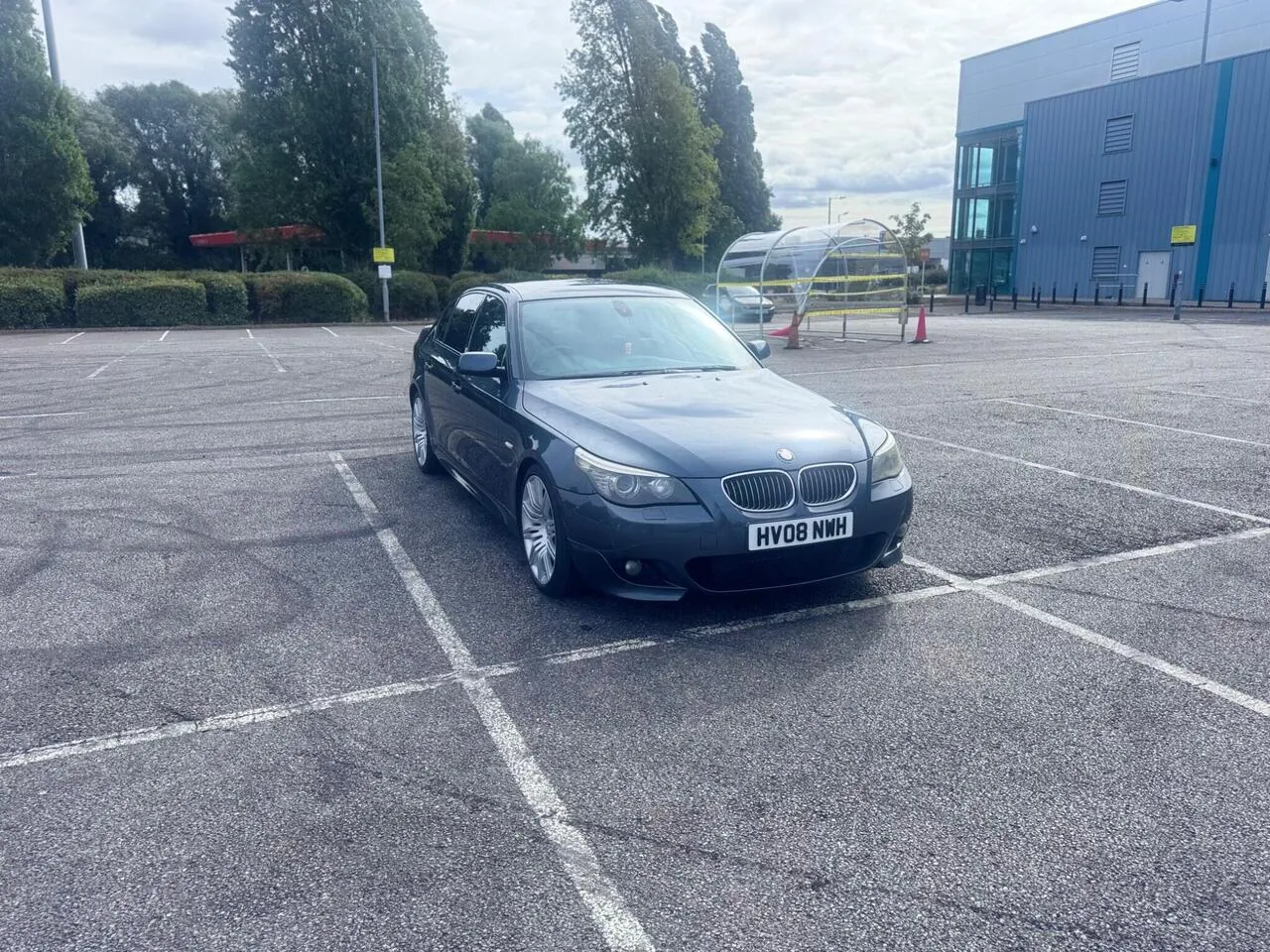BMW 5 Series 2008 photo 2