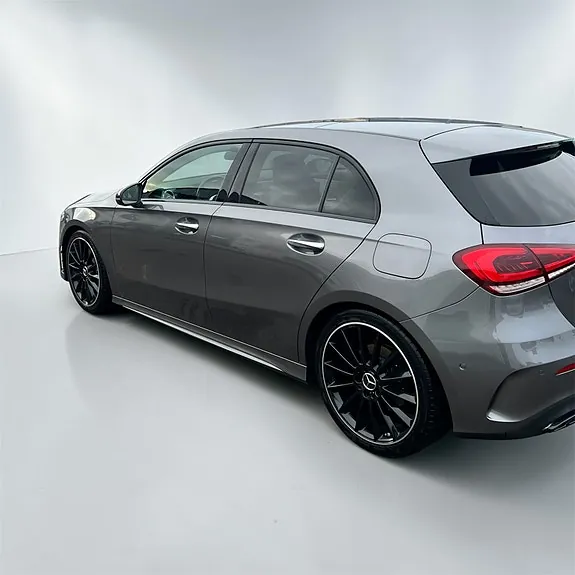Mercedes-Benz A250 2019 photo 5