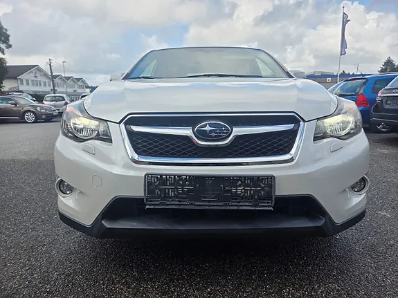Subaru Xv 2013 photo 2
