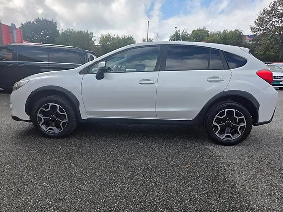 Subaru Xv 2013 photo 4