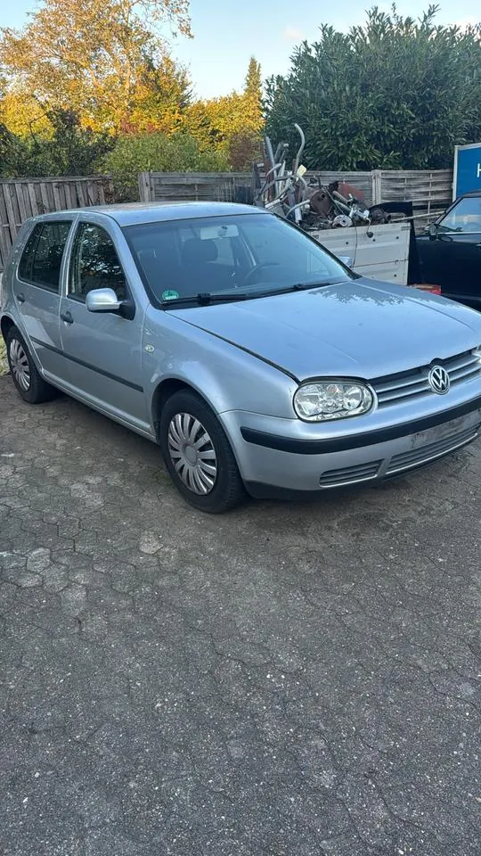 Volkswagen Golf 4