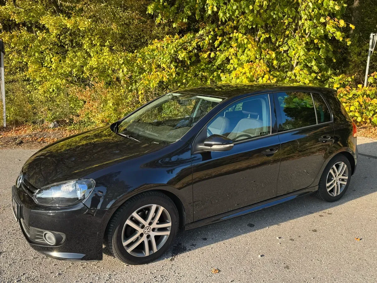 Volkswagen Golf 2011 photo 3