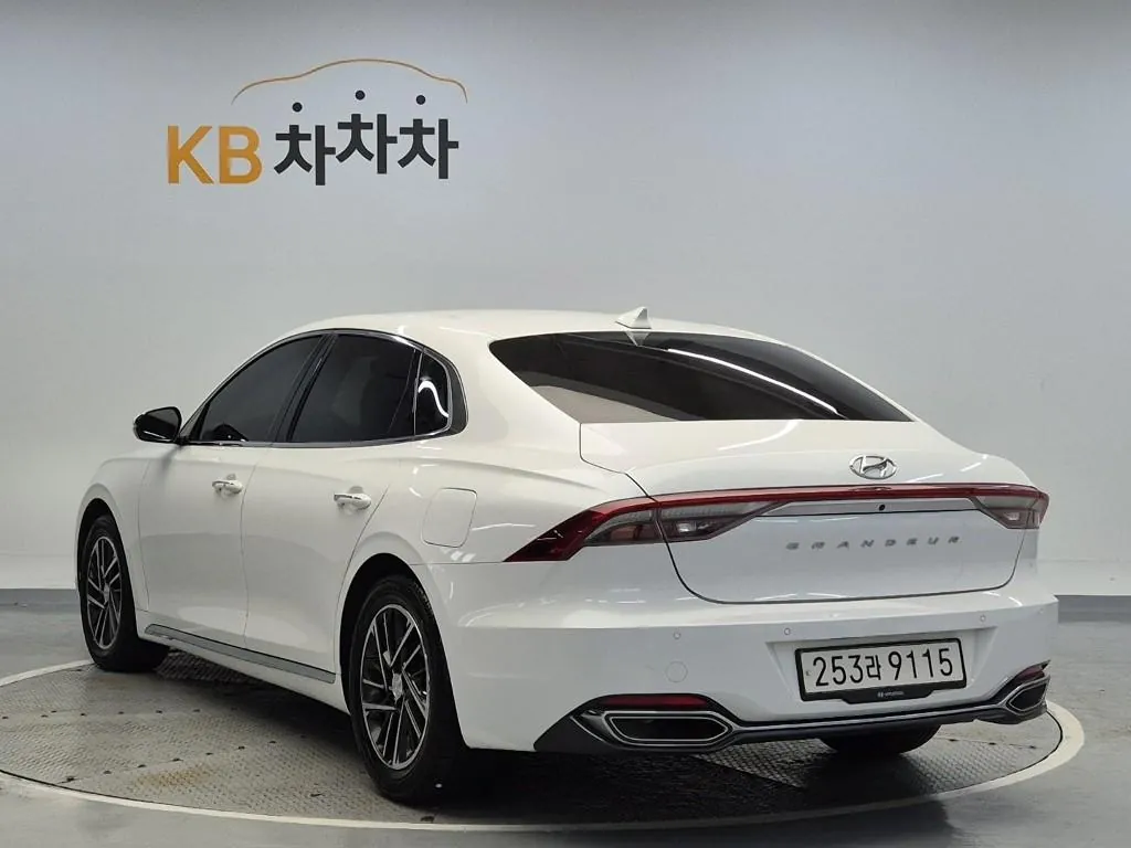 Hyundai Grandeur 2021 photo 2