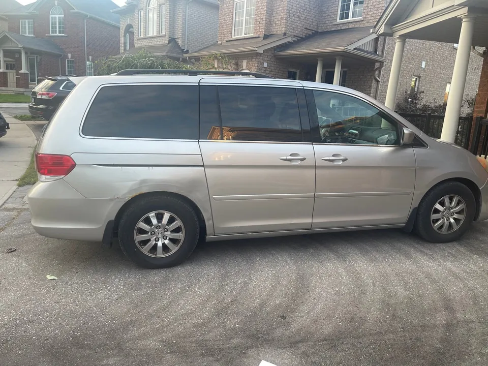 Honda Odyssey 2009 photo 4
