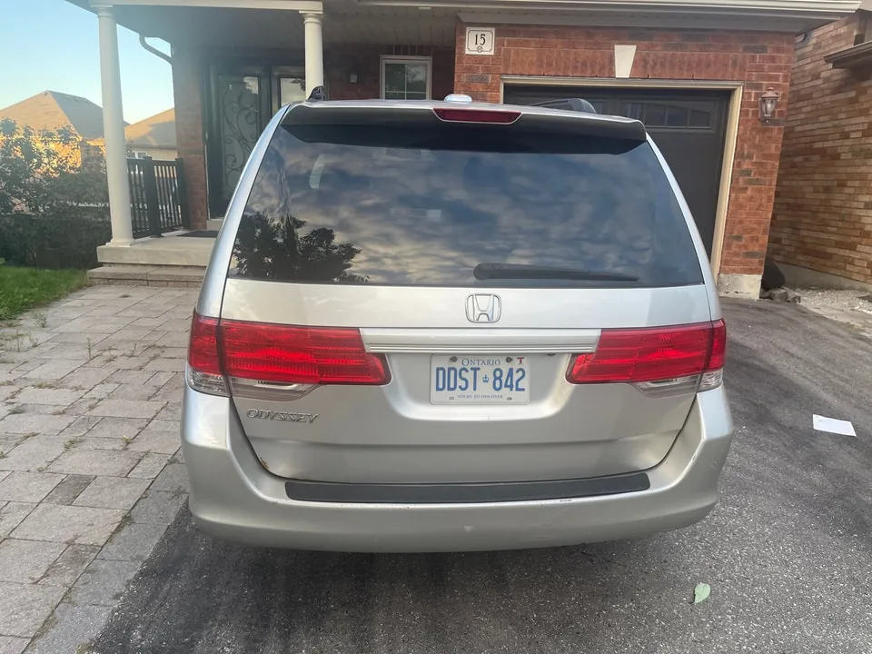 Honda Odyssey 2009 photo 3