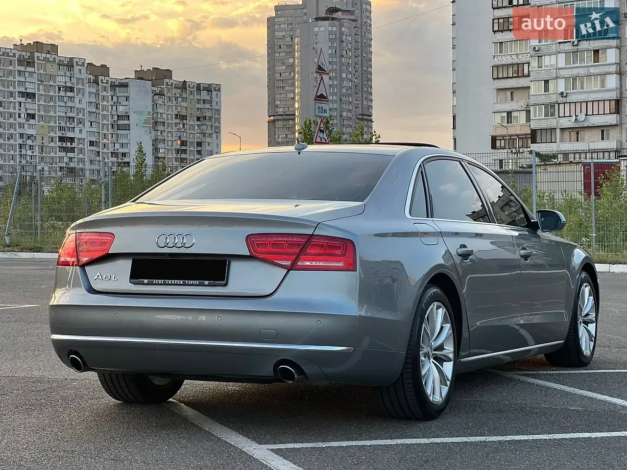 Audi A8 2013 photo 5