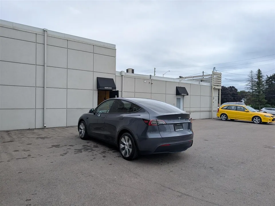 Tesla Model Y 2022 photo 3