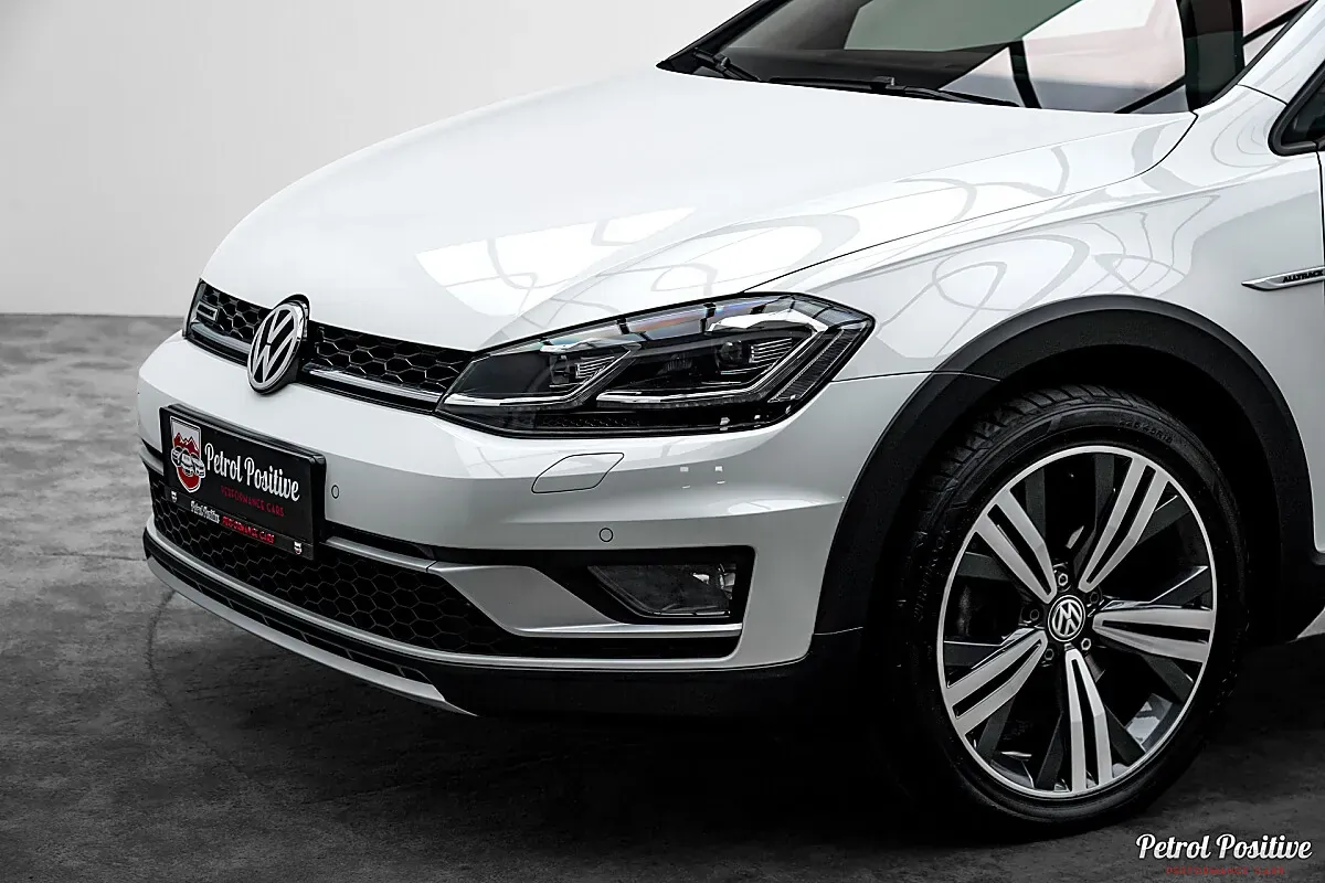 Volkswagen Golf 2019 photo 3