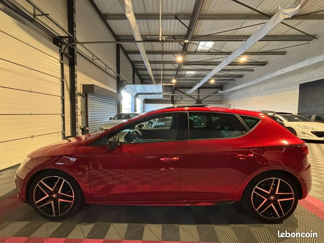 Seat Leon 2020 photo 2
