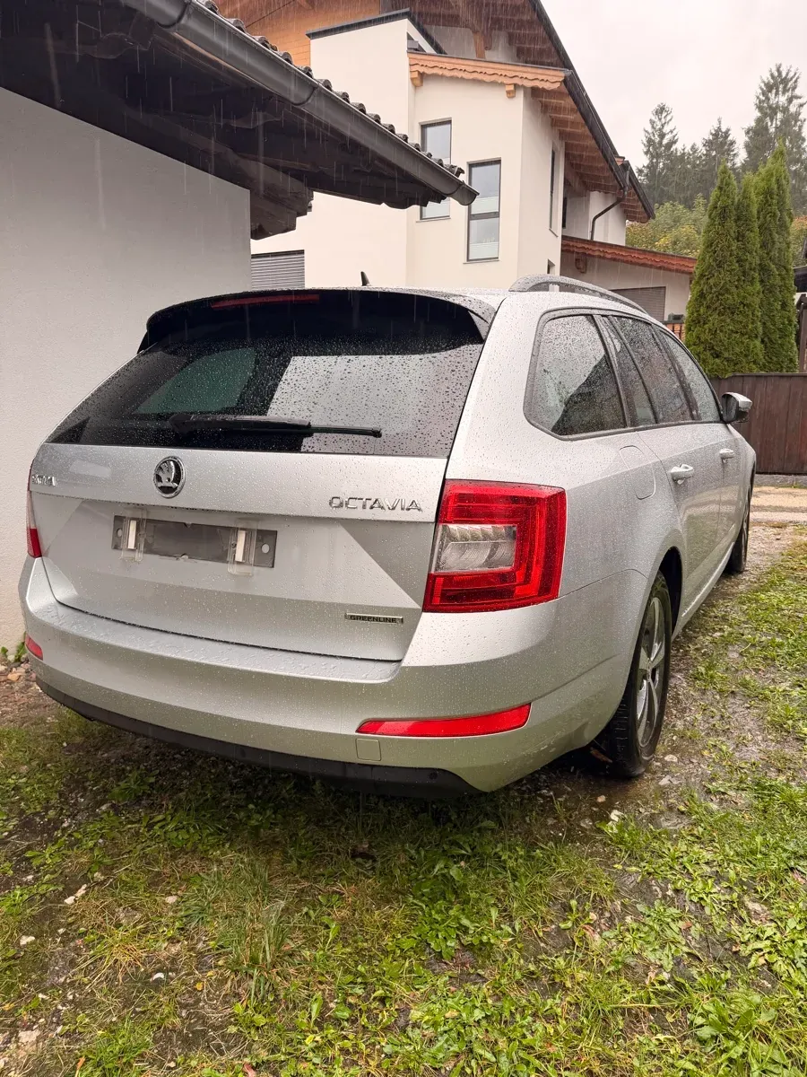 Skoda Octavia 2016 photo 2