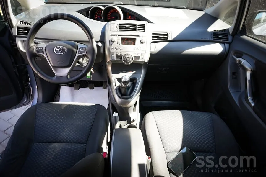 Toyota Corolla Verso 2009 photo 5