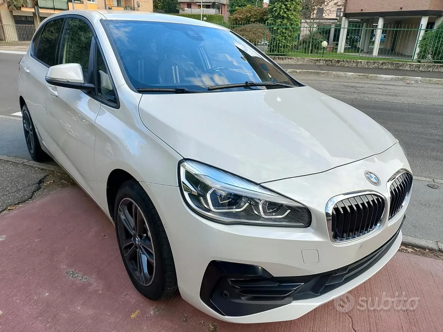 BMW 2 Series Active Tourer 2020 photo 2
