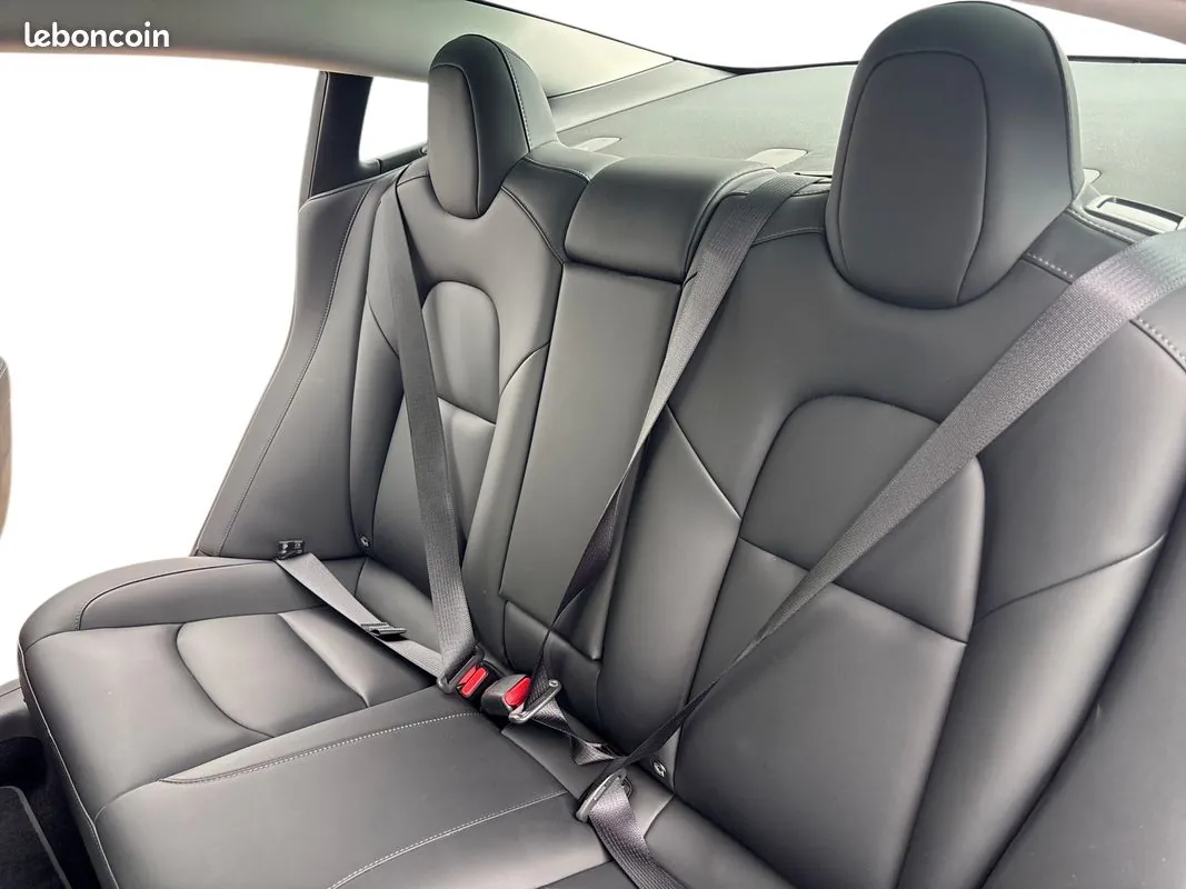 Tesla Model 3 2023 photo 5