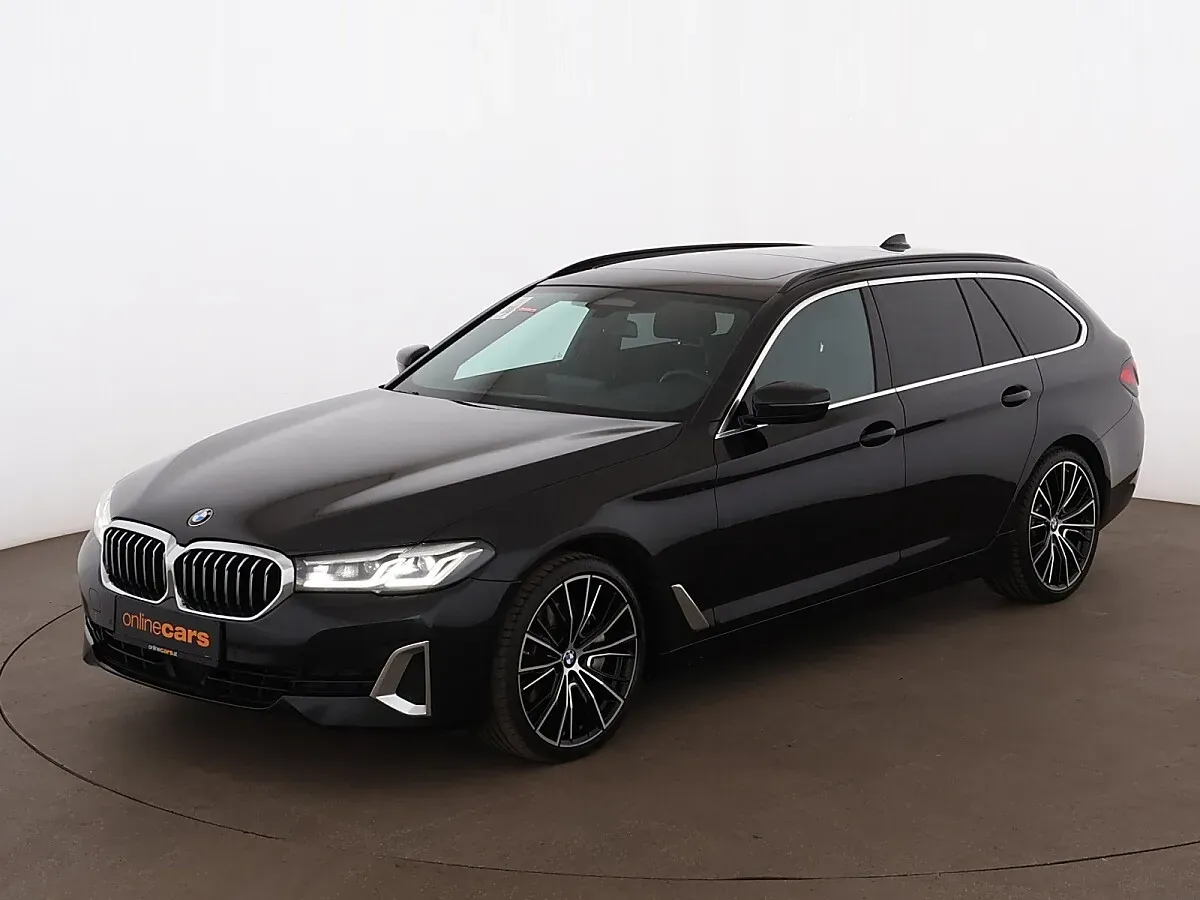 BMW 5 Series 2022 photo 2