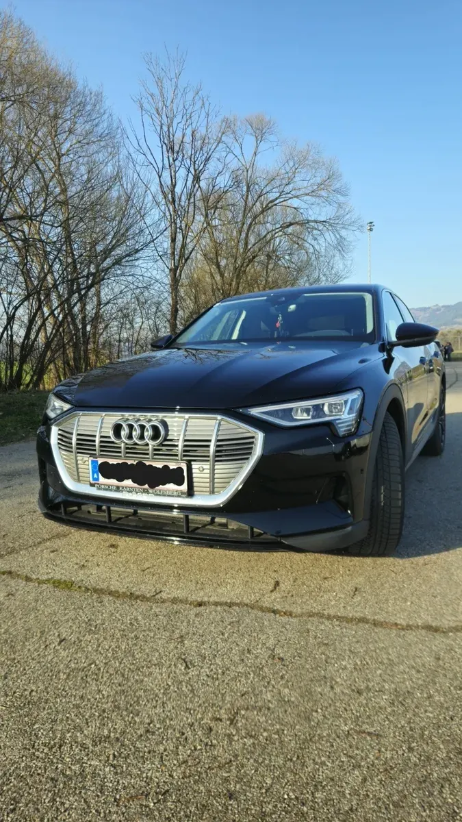 Audi E-Tron 2021 photo 2