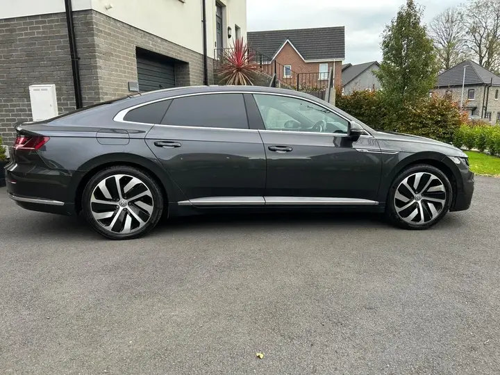 Volkswagen Arteon 2018 photo 2