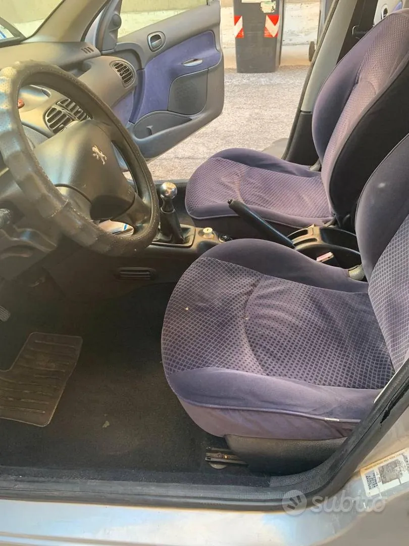 Peugeot 206 2005 photo 5