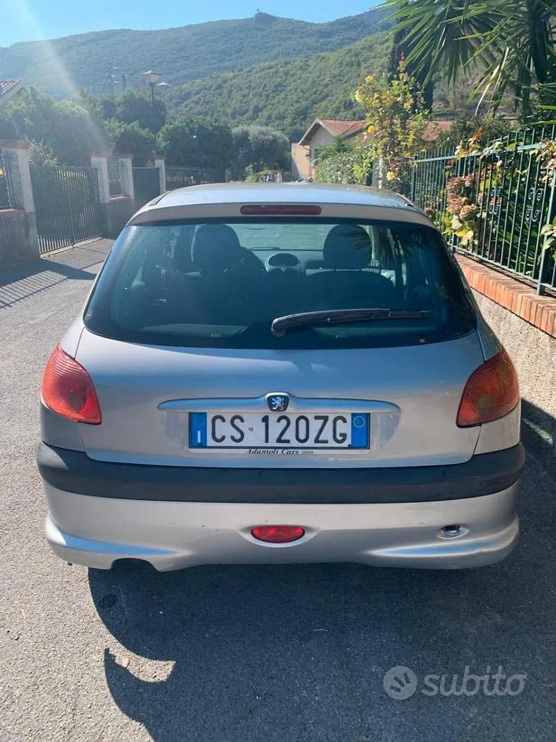 Peugeot 206 2005 photo 4