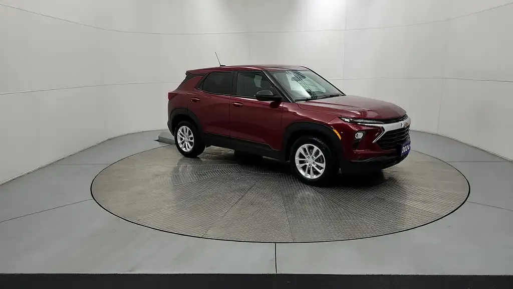 Chevrolet Trailblazer 2024 photo 2