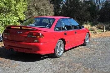 Holden Hsv 1996 photo 4