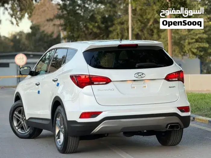 Hyundai Santa Fe 2017 photo 2