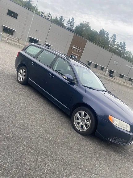 Volvo V70 2011 photo 3