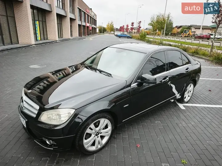 Mercedes-Benz C-Class 2009 photo 4