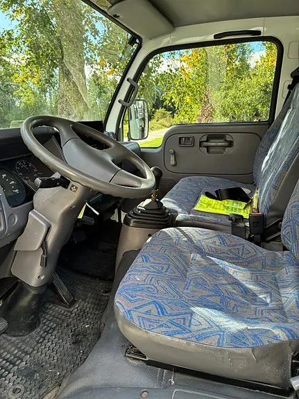 Nissan Cabstar 2002 photo 4