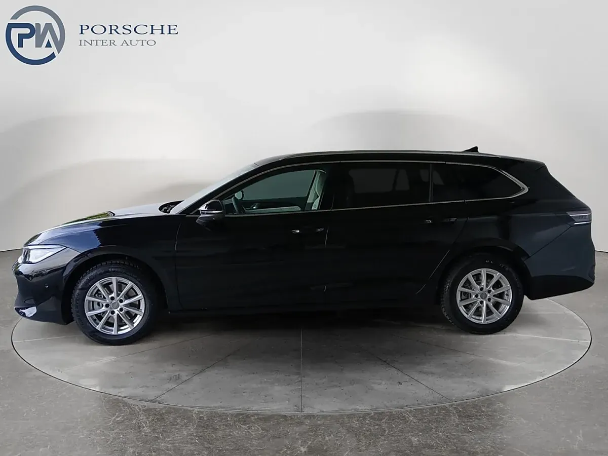 Volkswagen Passat 2026 photo 2