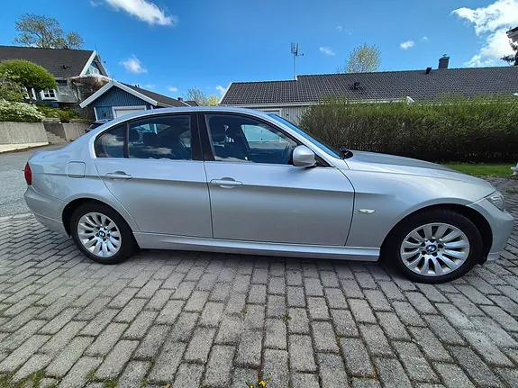 BMW 320D 2011 photo 5