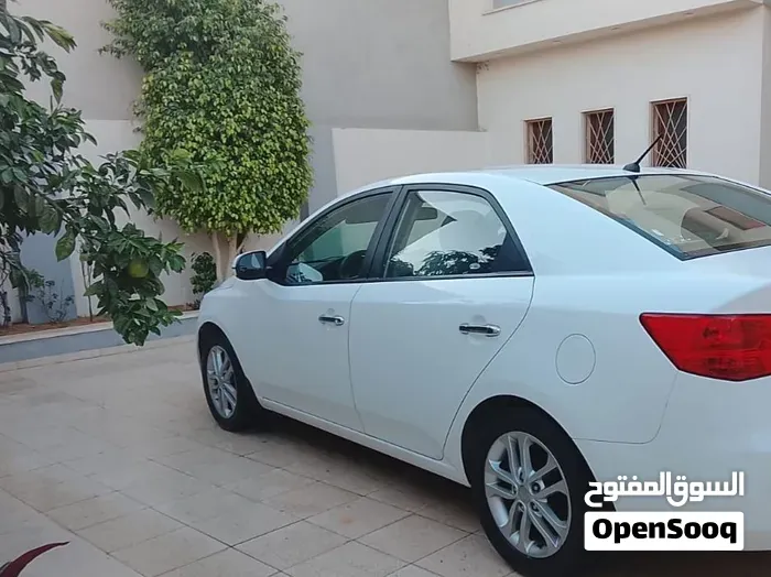 Kia Forte 2012 photo 3