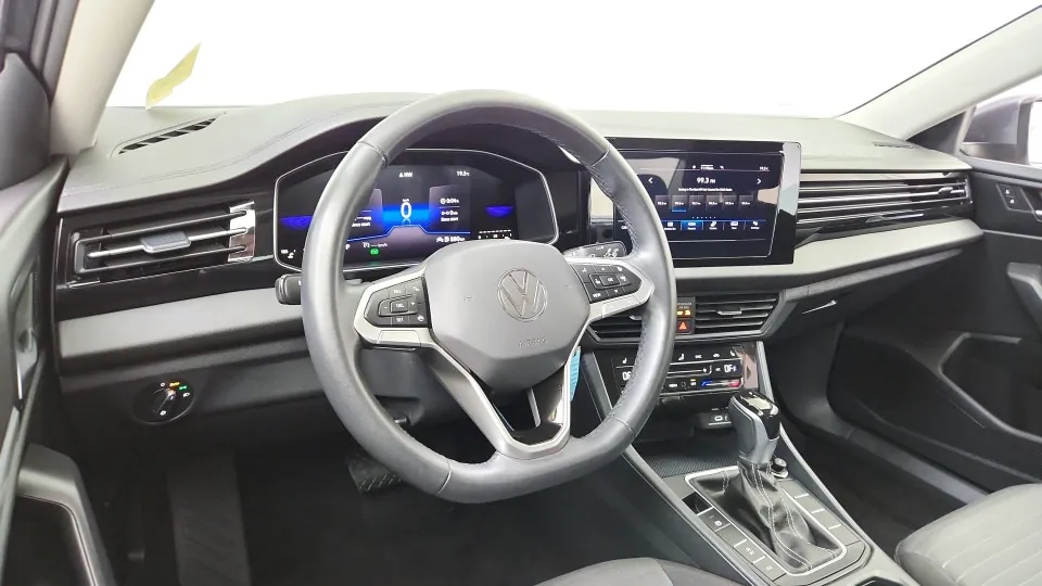 Volkswagen Jetta 2025 photo 4
