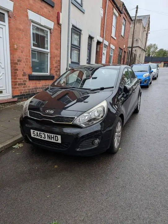 Kia Rio 2013 photo 2