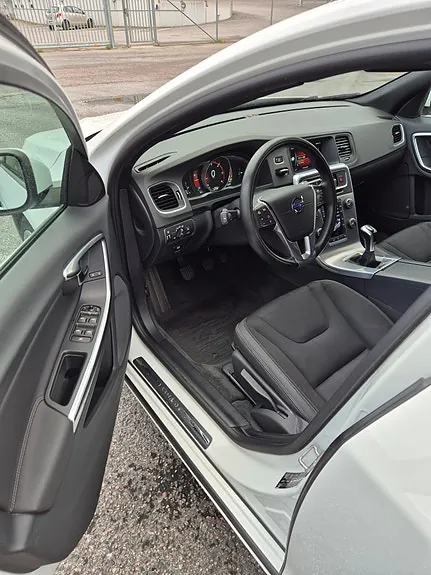Volvo S60 2014 photo 5