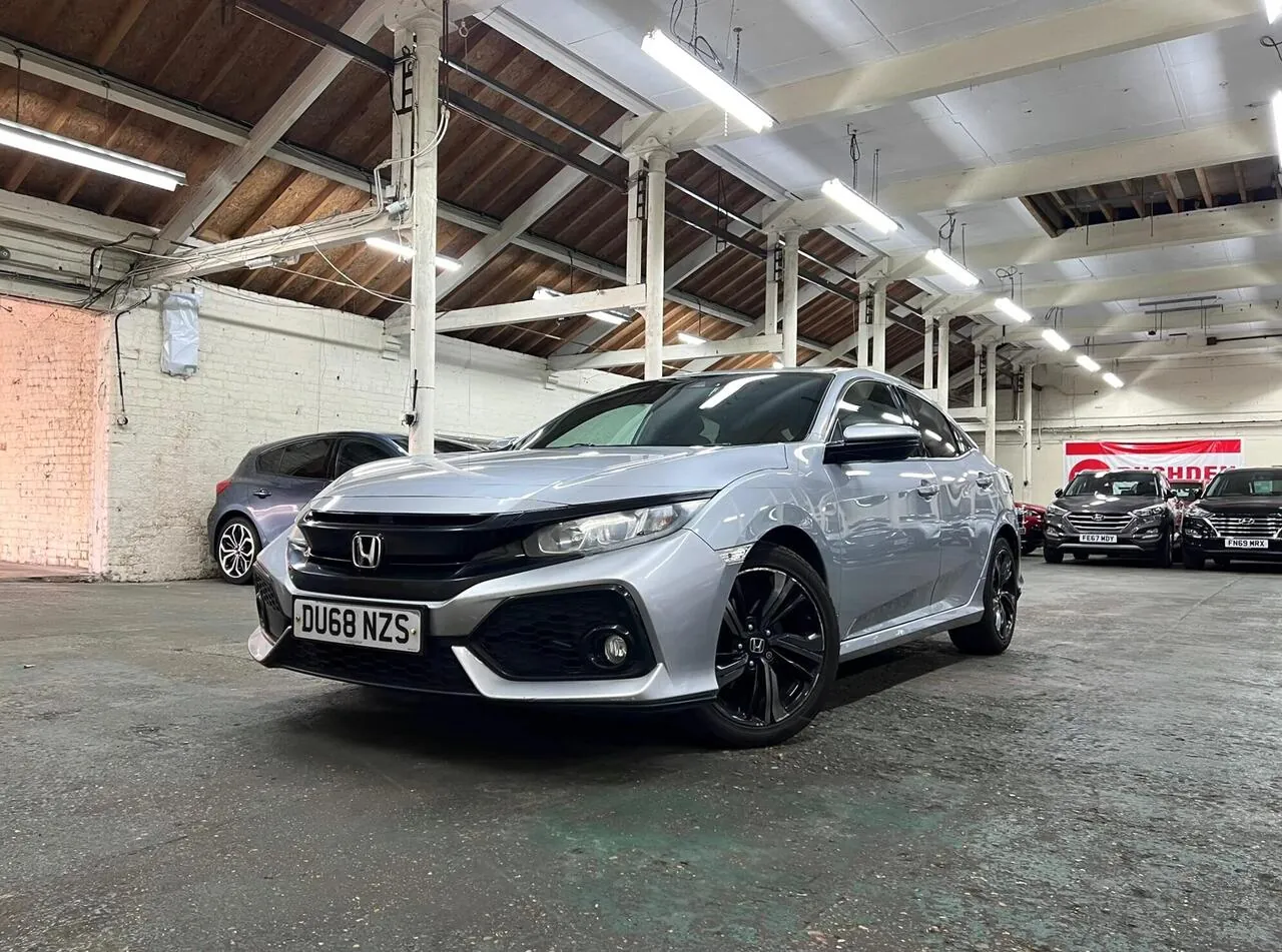 Honda Civic 2018 photo 2