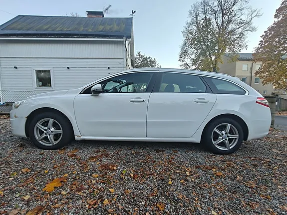 Peugeot 508 2011 photo 4