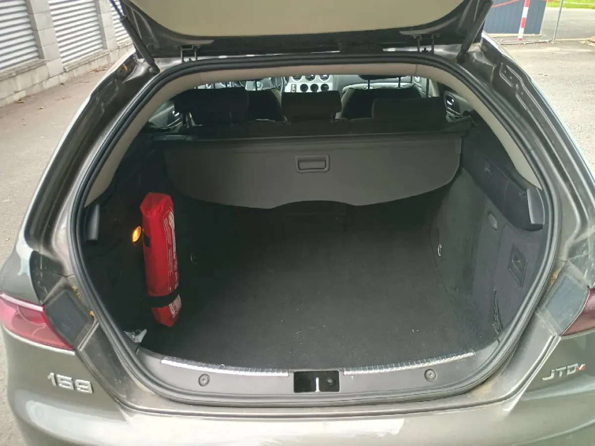 Alfa Romeo 159 2009 photo 3
