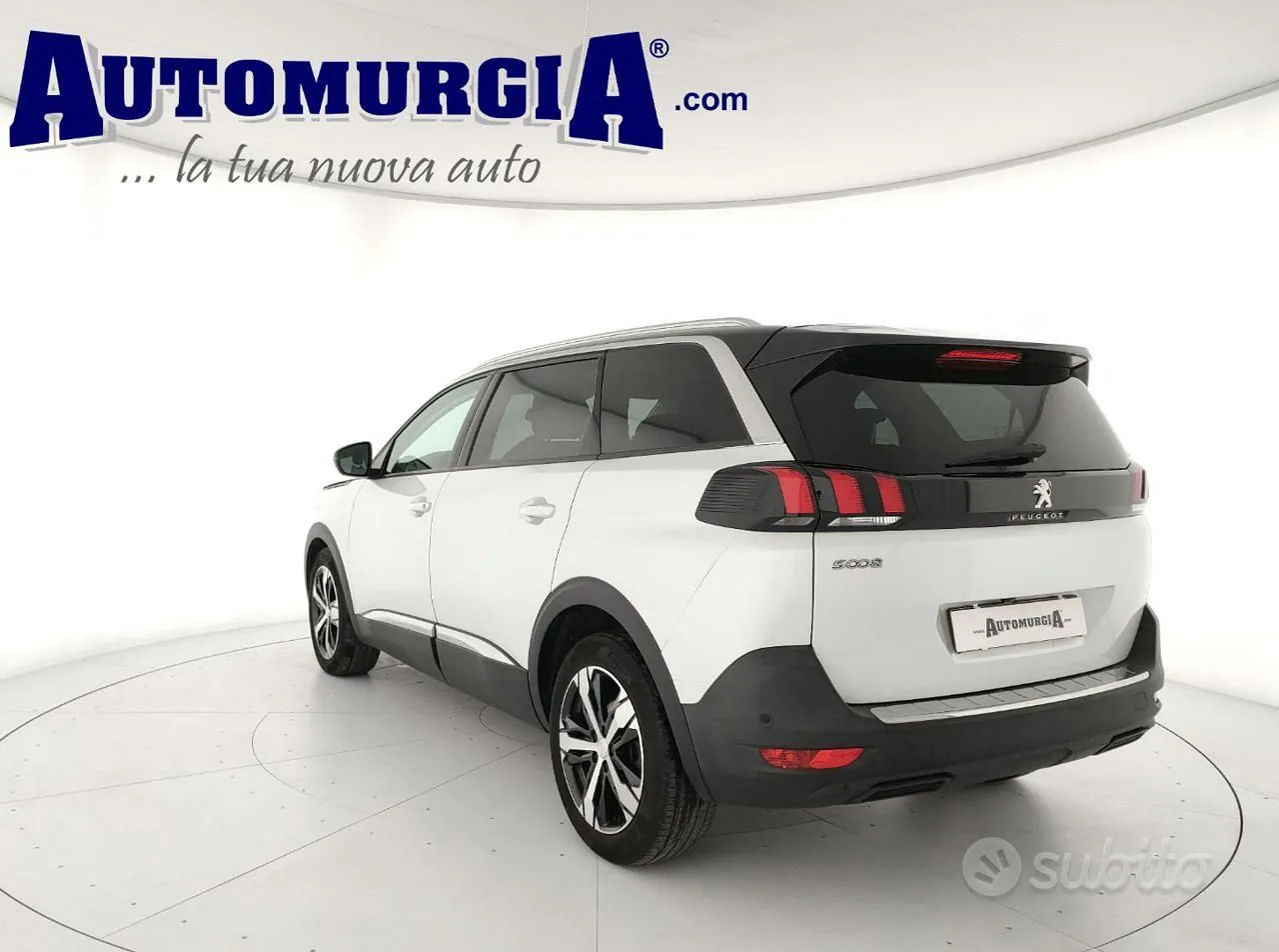 Peugeot 5008 2020 photo 4