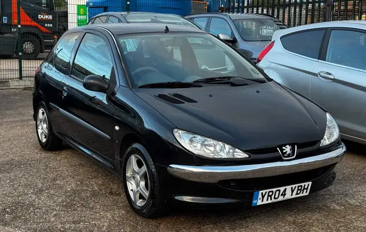 Peugeot 206 2004 photo 2