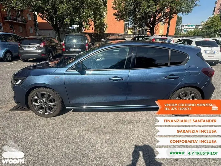 Ford Focus 2022 photo 2